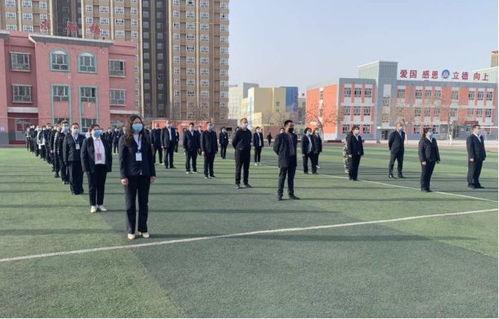 和靜縣中小學(xué)組織開展復(fù)學(xué)升旗儀式